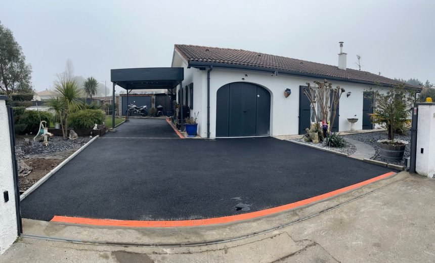 Parking enrobé 70 m² — Saint Médard d’Eyran — photo 1