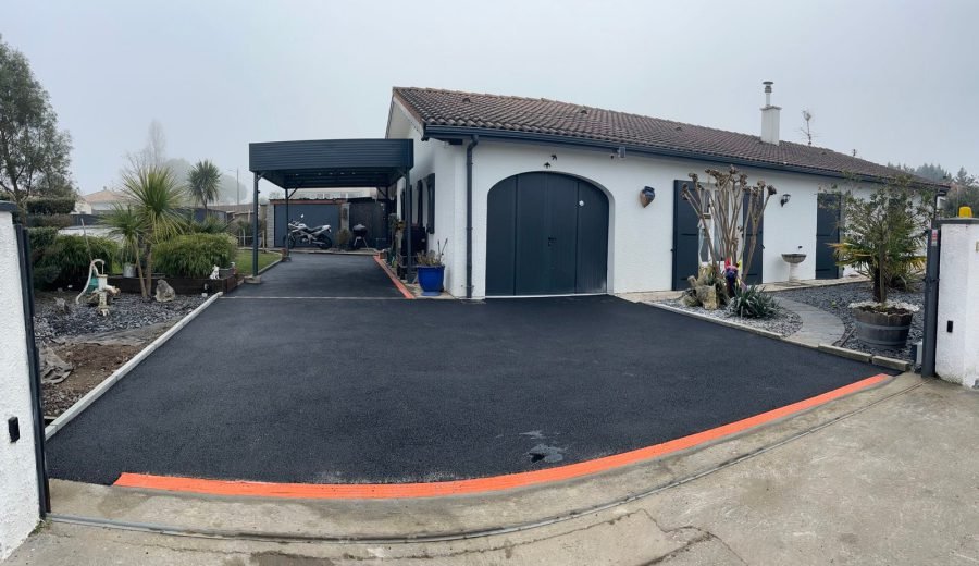 Parking enrobé 70 m² — Saint Médard d’Eyran