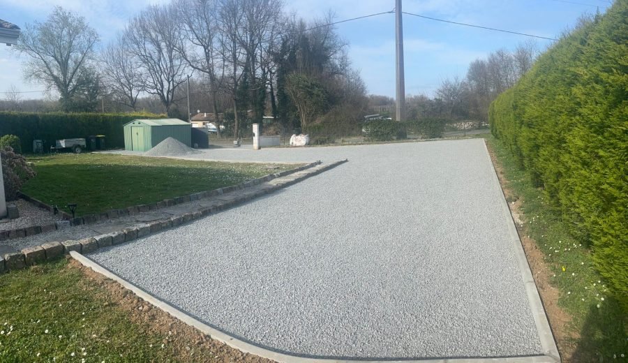 Parking diorite 4/10 — 220 m² — Daignac